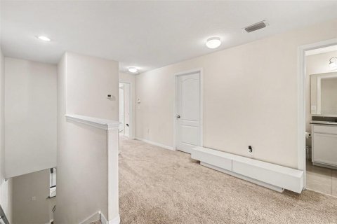 Townhouse in Brandon, Florida 3 bedrooms, 155.15 sq.m. № 2266953 - photo 13