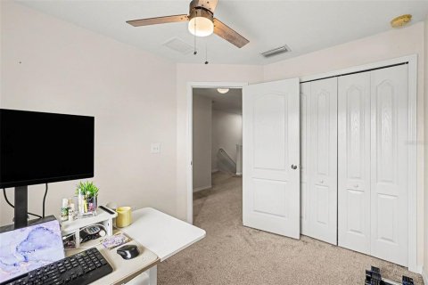 Townhouse in Brandon, Florida 3 bedrooms, 155.15 sq.m. № 2266953 - photo 19