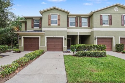 Townhouse in Brandon, Florida 3 bedrooms, 155.15 sq.m. № 2266953 - photo 2