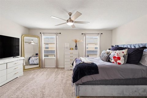 Townhouse in Brandon, Florida 3 bedrooms, 155.15 sq.m. № 2266953 - photo 14