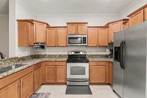 Townhouse in Brandon, Florida 3 bedrooms, 155.15 sq.m. № 2266953 - photo 10