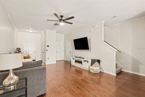 Townhouse in Brandon, Florida 3 bedrooms, 155.15 sq.m. № 2266953 - photo 7