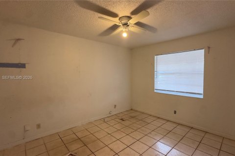 Villa ou maison à vendre à Greenacres, Floride: 3 chambres, 105.17 m2 № 2078119 - photo 4