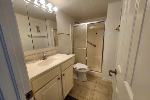 Condo in Boynton Beach, Florida, 2 bedrooms № 2240137 - photo 10