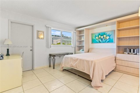 Снять в аренду кондоминиум в Халландейл-Бич, Флорида 2 спальни, 104.05м2, № 2005959 - фото 25