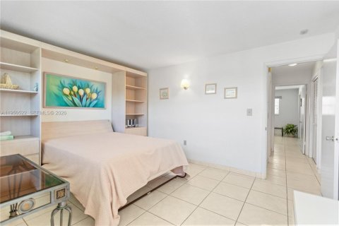 Снять в аренду кондоминиум в Халландейл-Бич, Флорида 2 спальни, 104.05м2, № 2005959 - фото 27