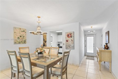 Снять в аренду кондоминиум в Халландейл-Бич, Флорида 2 спальни, 104.05м2, № 2005959 - фото 12