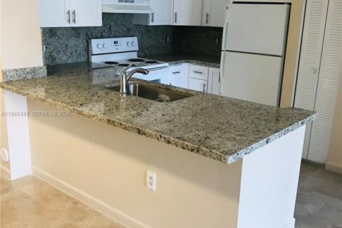 Condominio en alquiler en Miramar, Florida, 2 dormitorios, 89.74 m2 № 2027058 - foto 16