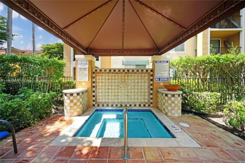 Condominio en alquiler en Miramar, Florida, 2 dormitorios, 89.74 m2 № 2027058 - foto 3