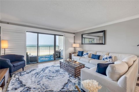 Condo in New Smyrna Beach, Florida, 2 bedrooms  № 1816859 - photo 15