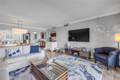 Condo in New Smyrna Beach, Florida, 2 bedrooms  № 1816859 - photo 17