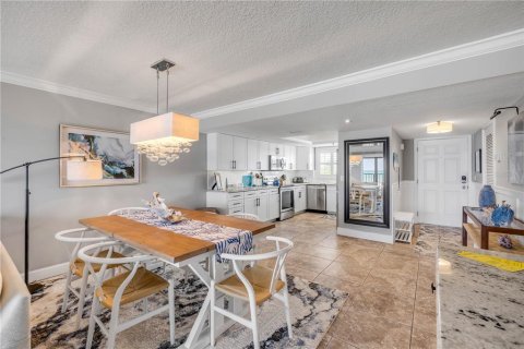 Condo in New Smyrna Beach, Florida, 2 bedrooms  № 1816859 - photo 13