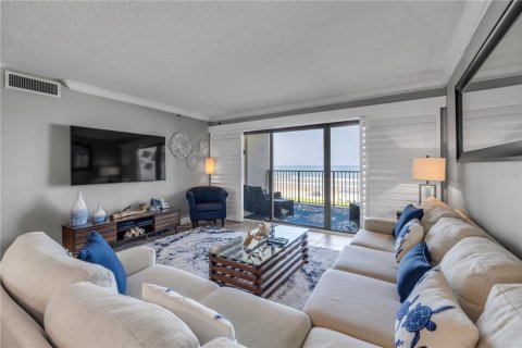 Condo in New Smyrna Beach, Florida, 2 bedrooms  № 1816859 - photo 16