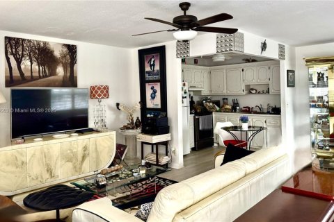 Condominio en venta en Delray Beach, Florida, 1 dormitorio, 66.89 m2 № 1926314 - foto 6