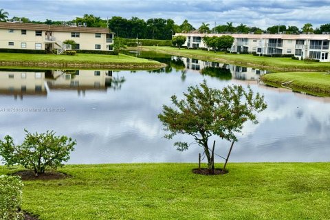 Condominio en venta en Delray Beach, Florida, 1 dormitorio, 66.89 m2 № 1926314 - foto 1