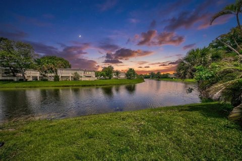 Touwnhouse à Wellington, Floride 2 chambres, 132.66 m2 № 2180907