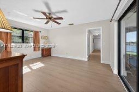Villa ou maison à vendre à Cooper City, Floride: 3 chambres, 181.07 m2 № 2004586 - photo 10