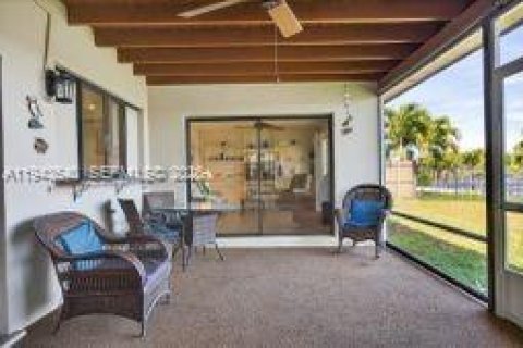 Villa ou maison à vendre à Cooper City, Floride: 3 chambres, 181.07 m2 № 2004586 - photo 28