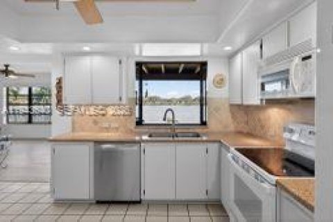 Villa ou maison à vendre à Cooper City, Floride: 3 chambres, 181.07 m2 № 2004586 - photo 20