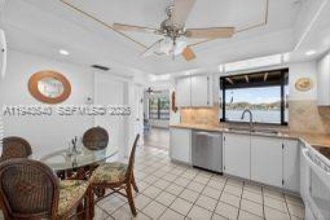 Villa ou maison à vendre à Cooper City, Floride: 3 chambres, 181.07 m2 № 2004586 - photo 23