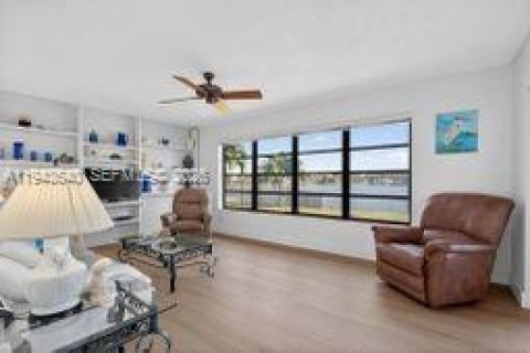 Villa ou maison à vendre à Cooper City, Floride: 3 chambres, 181.07 m2 № 2004586 - photo 25