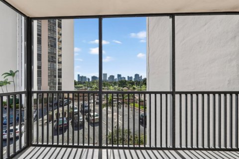 Copropriété à vendre à Aventura, Floride: 2 chambres, 121.98 m2 № 2410756 - photo 22