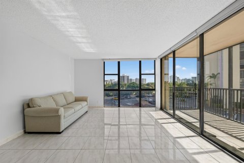 Copropriété à vendre à Aventura, Floride: 2 chambres, 121.98 m2 № 2410756 - photo 3