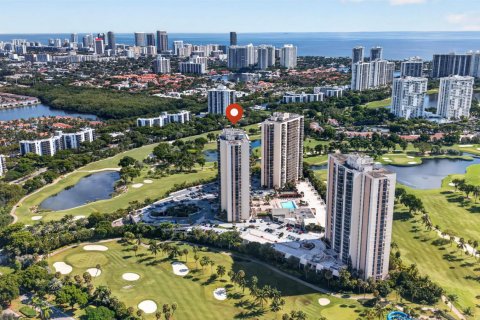 Copropriété à vendre à Aventura, Floride: 2 chambres, 121.98 m2 № 2410756 - photo 29