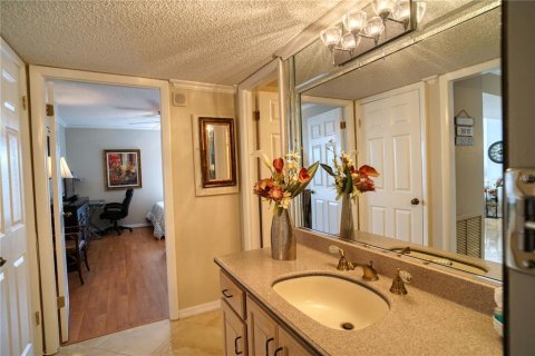 Condominio en alquiler en Clearwater, Florida, 2 dormitorios, 117.43 m2 № 214863 - foto 19