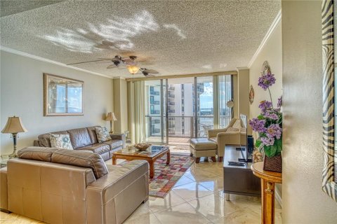 Condominio en alquiler en Clearwater, Florida, 2 dormitorios, 117.43 m2 № 214863 - foto 4