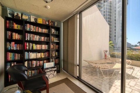 Condominio en alquiler en Clearwater, Florida, 2 dormitorios, 117.43 m2 № 214863 - foto 29