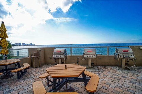 Condominio en alquiler en Clearwater, Florida, 2 dormitorios, 117.43 m2 № 214863 - foto 24