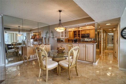 Condominio en alquiler en Clearwater, Florida, 2 dormitorios, 117.43 m2 № 214863 - foto 9