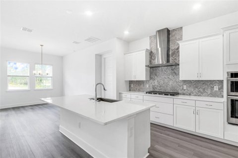 House in Winter Garden, Florida 4 bedrooms, 196.95 sq.m. № 1840164 - photo 4