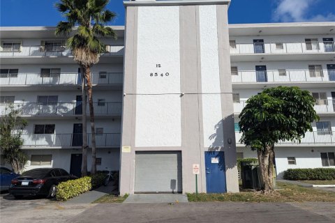 Condo in Miramar, Florida, 2 bedrooms № 1972280