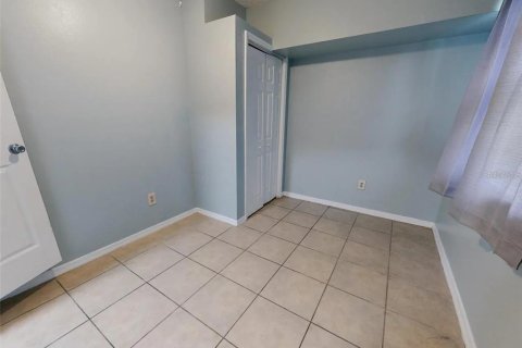 Casa en venta en Deltona, Florida, 4 dormitorios, 178.65 m2 № 2352371 - foto 24