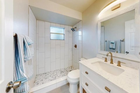 Casa en venta en Deltona, Florida, 4 dormitorios, 178.65 m2 № 2352371 - foto 29