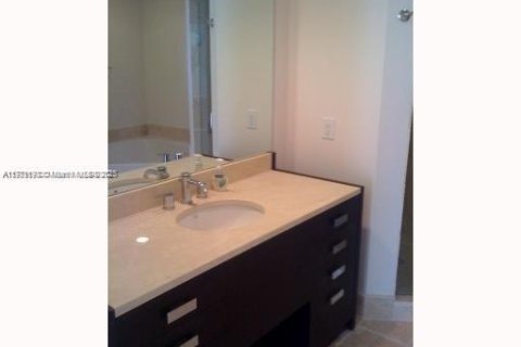 Copropriété à vendre à Sunny Isles Beach, Floride: 1 chambre, 84.91 m2 № 1940019 - photo 7