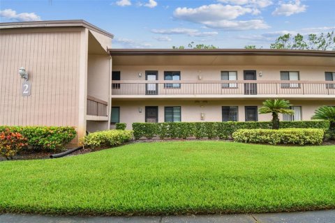 Condo in Oldsmar, Florida, 2 bedrooms  № 1916684 - photo 2