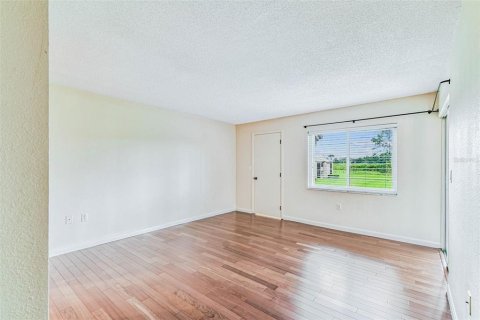 Condo in Oldsmar, Florida, 2 bedrooms  № 1916684 - photo 28