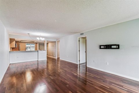 Condo in Oldsmar, Florida, 2 bedrooms  № 1916684 - photo 15