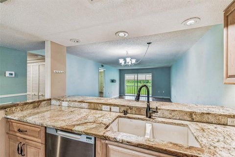 Condo in Oldsmar, Florida, 2 bedrooms  № 1916684 - photo 27