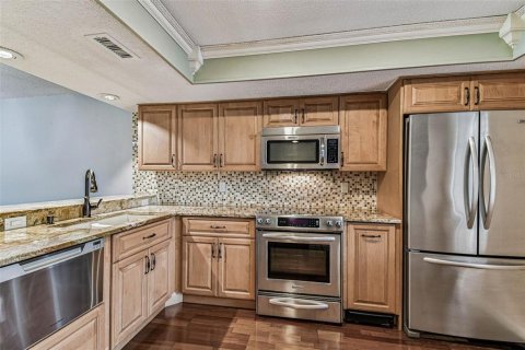 Condo in Oldsmar, Florida, 2 bedrooms  № 1916684 - photo 22