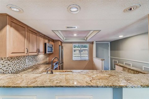 Condo in Oldsmar, Florida, 2 bedrooms  № 1916684 - photo 19