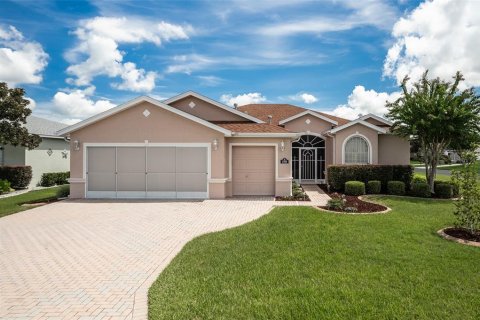 Casa en Ocala, Florida 3 dormitorios, 194.44 m2 № 2364224