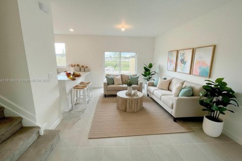 Touwnhouse à vendre à Miami, Floride: 3 chambres, 137.77 m2 № 1968894 - photo 2