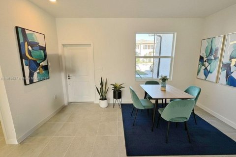 Touwnhouse à vendre à Miami, Floride: 3 chambres, 137.77 m2 № 1968894 - photo 4