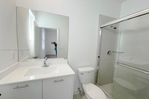 Touwnhouse à vendre à Miami, Floride: 3 chambres, 137.77 m2 № 1968894 - photo 19