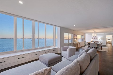 Condo in Sarasota, Florida, 3 bedrooms  № 1574578 - photo 16