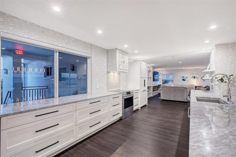 Condo in Sarasota, Florida, 3 bedrooms  № 1574578 - photo 29